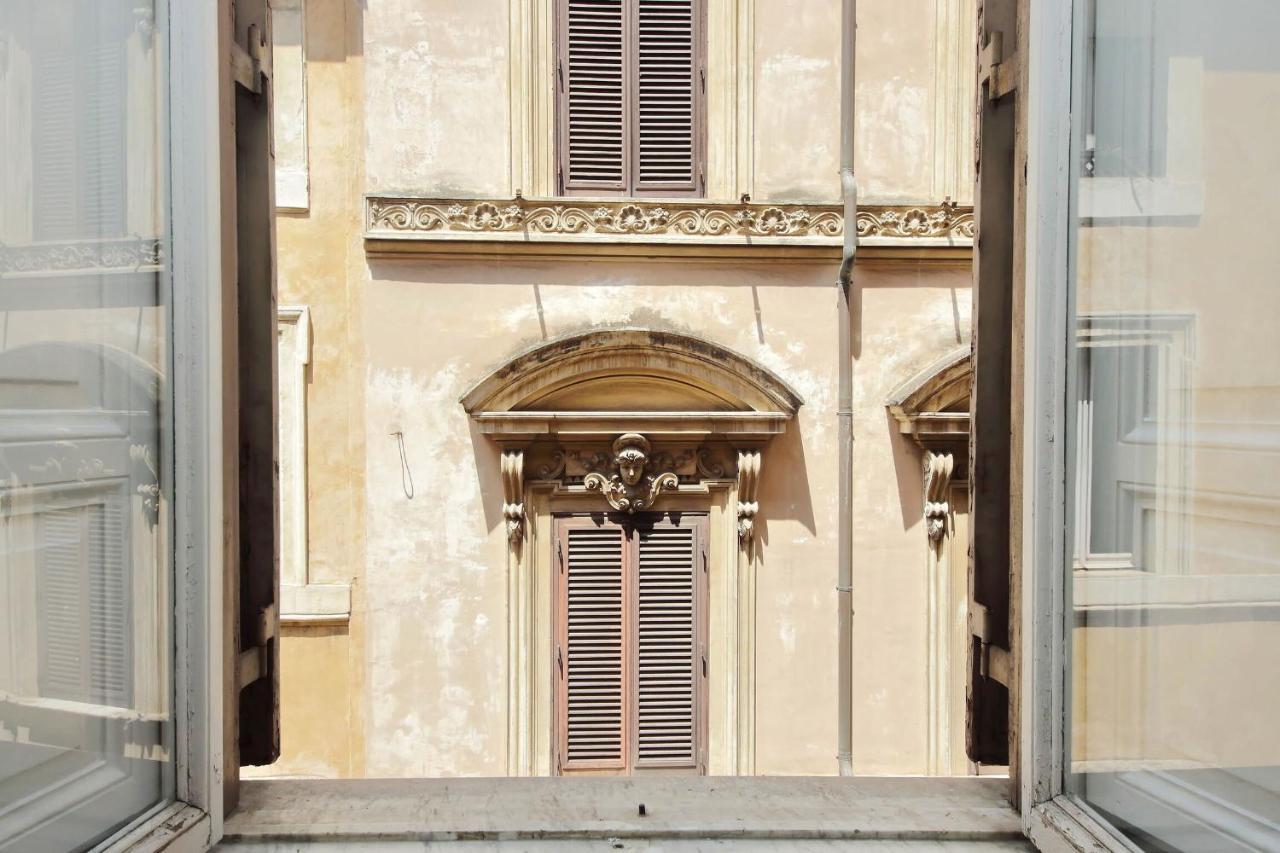 Vittorio Emanuele By Halldis Apartment Rom